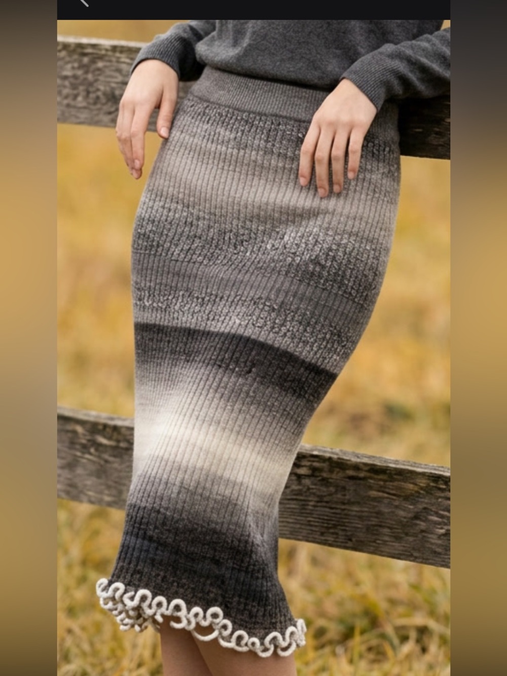 One Grey Day Ribbed Sweater Skirt Pull On Midi Skirt Slinky Lettuce Hem NWT M